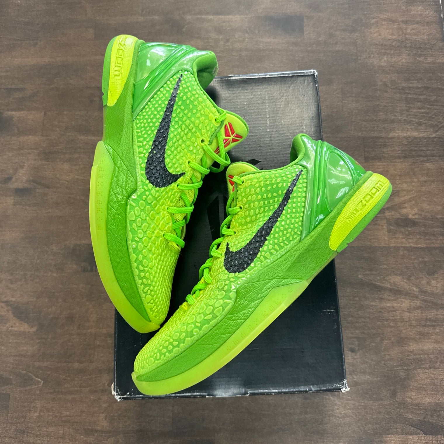 Grinch Kobe 6 (USED)