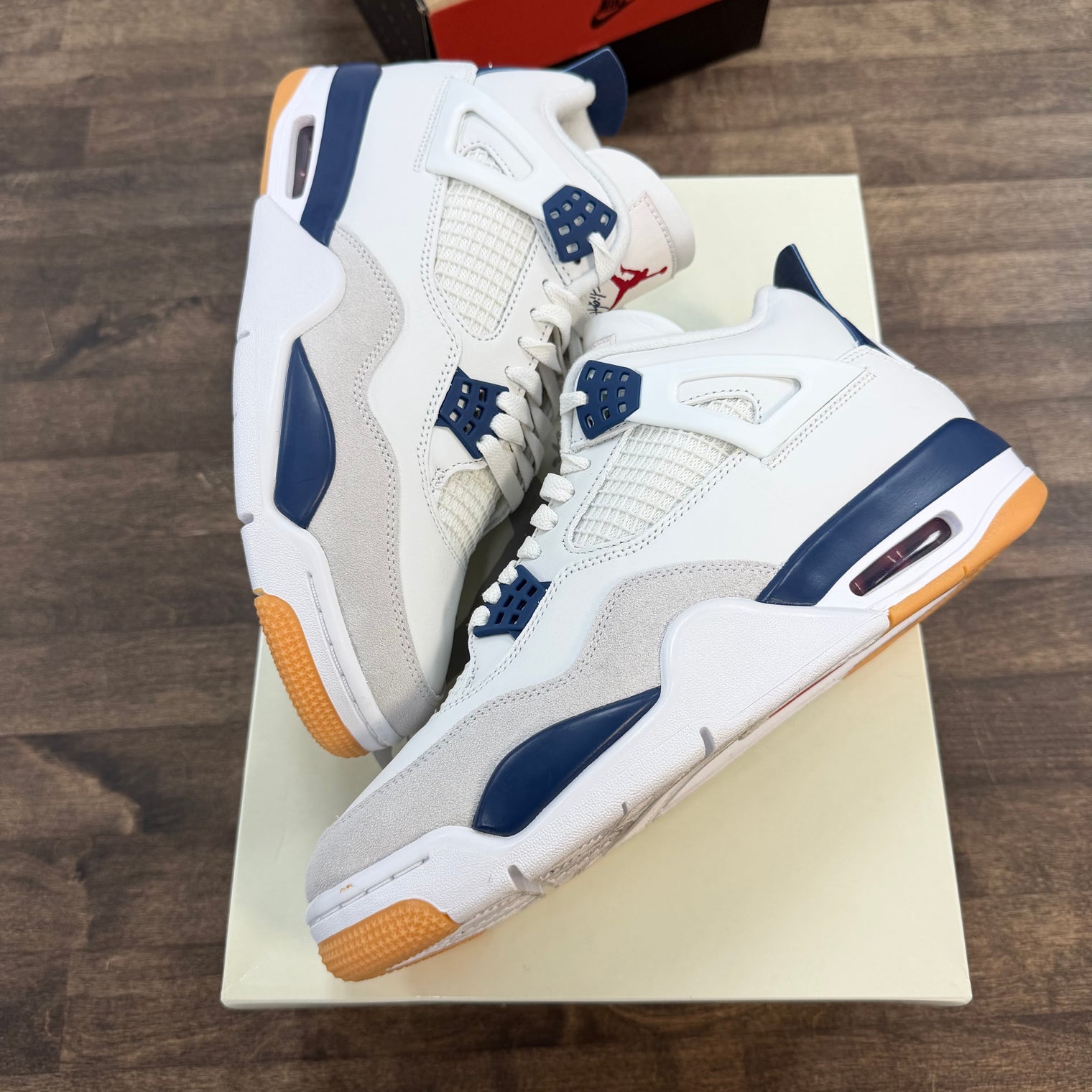 Navy SB Jordan 4 Retro (USED)