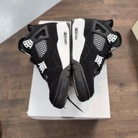 White Thunder Jordan 4 (USED)