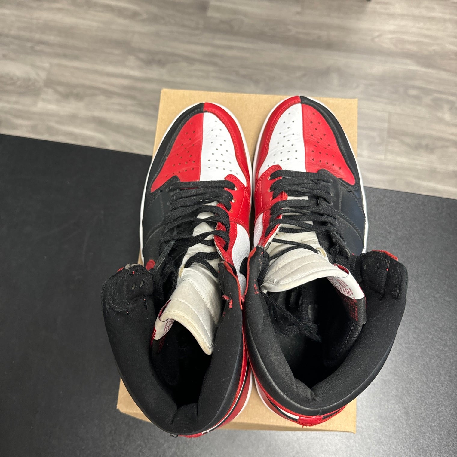 Homage to Home Jordan 1 High (USED;NO BOX)
