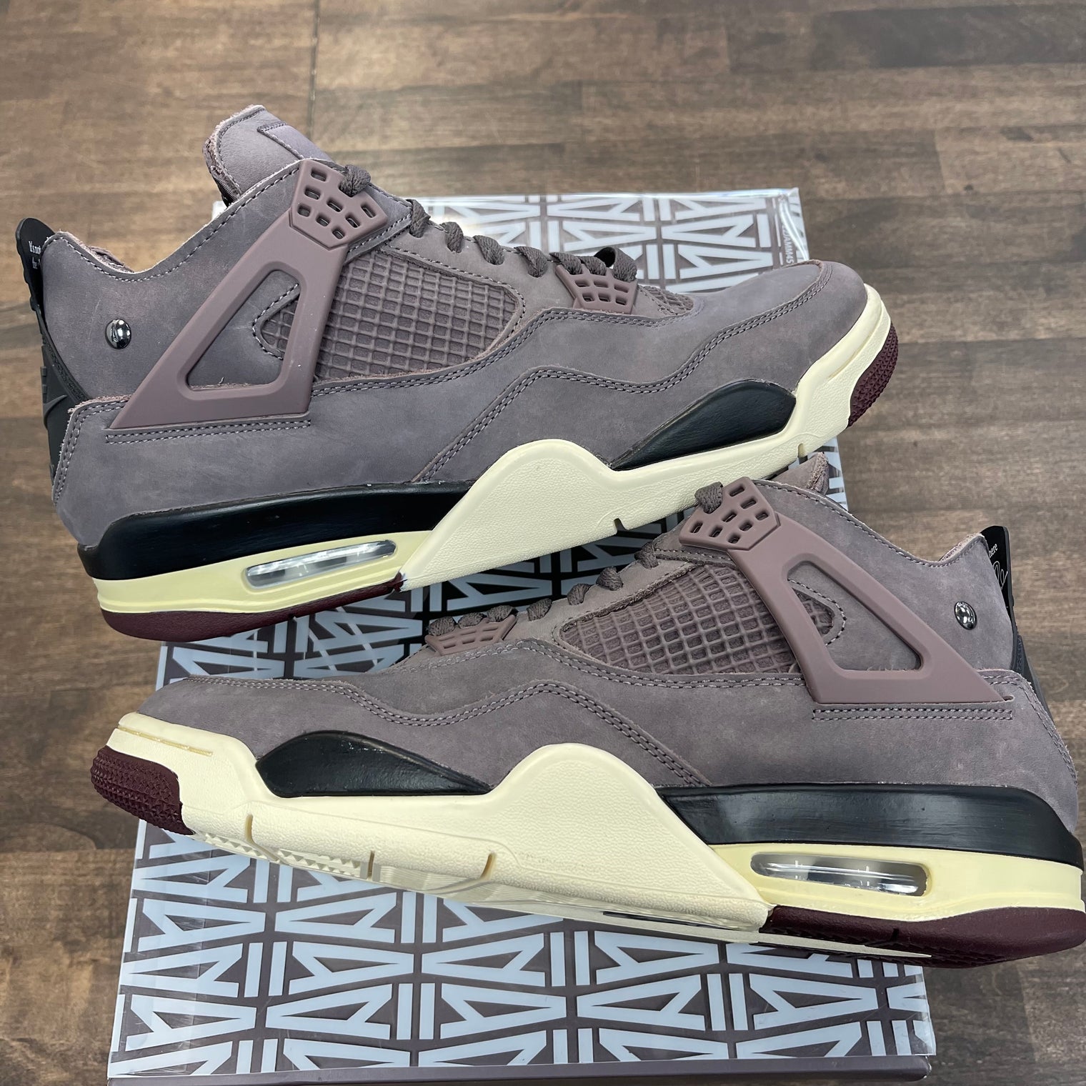 Violet Ore A Ma Maniere Jordan 4 (USED)