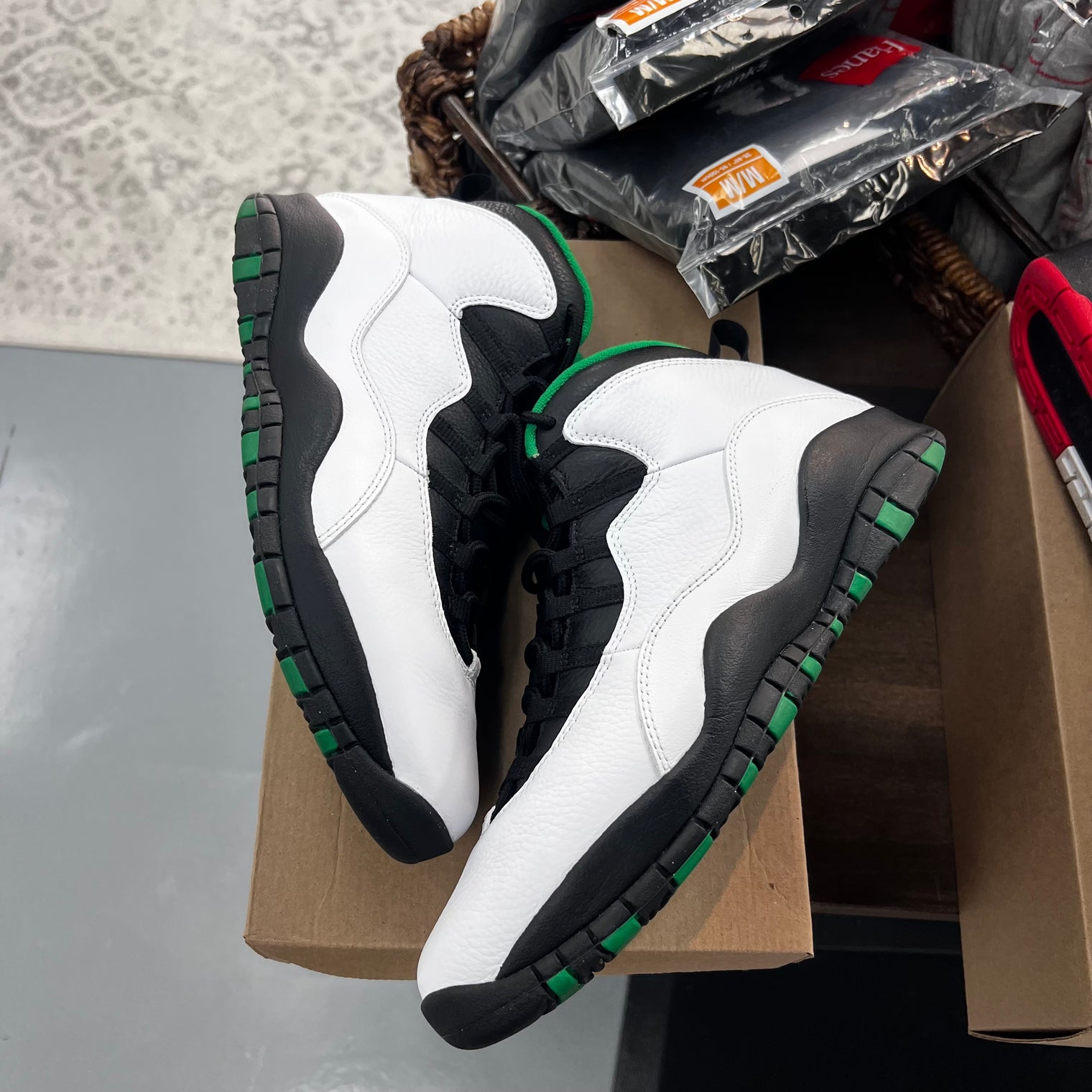 Seattle Jordan 10 (USED, No Box)