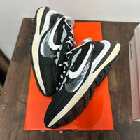 Sacai Black White Nike Vaporwaffle (USED)