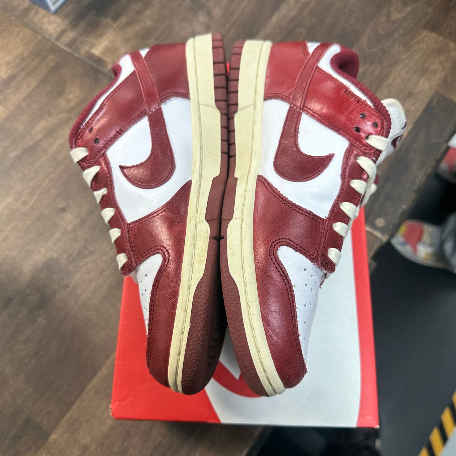 Vintage Red Dunk Low (W) (USED)