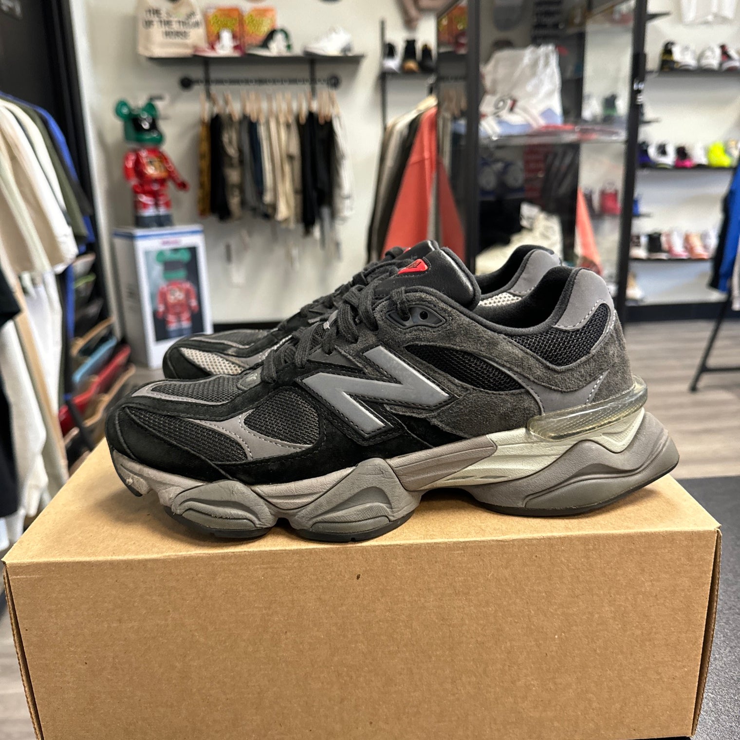 Castlerock New Balance 9060 (USED, no box)