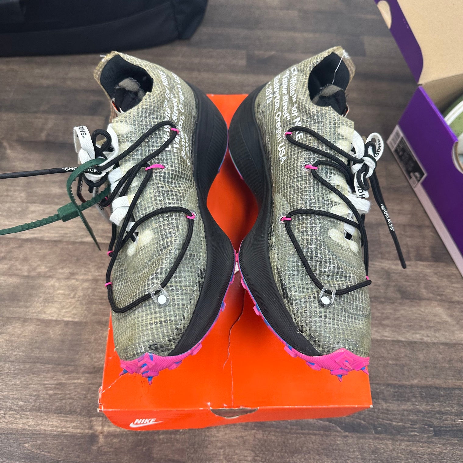 Off-White Vapor Street Black Laser Fuchsia (W) (USED)