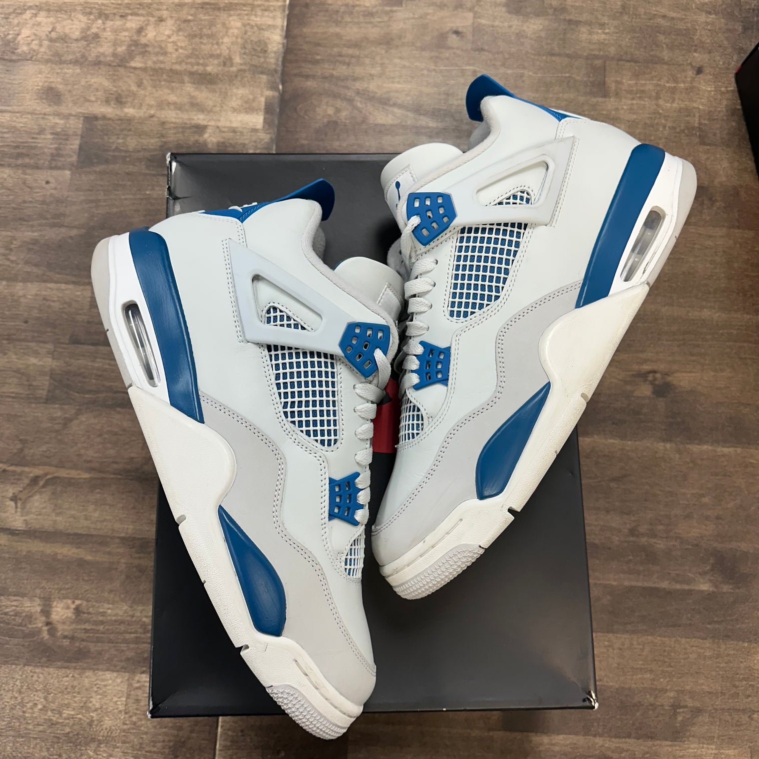 Military Blue Jordan 4 Retro (USED)