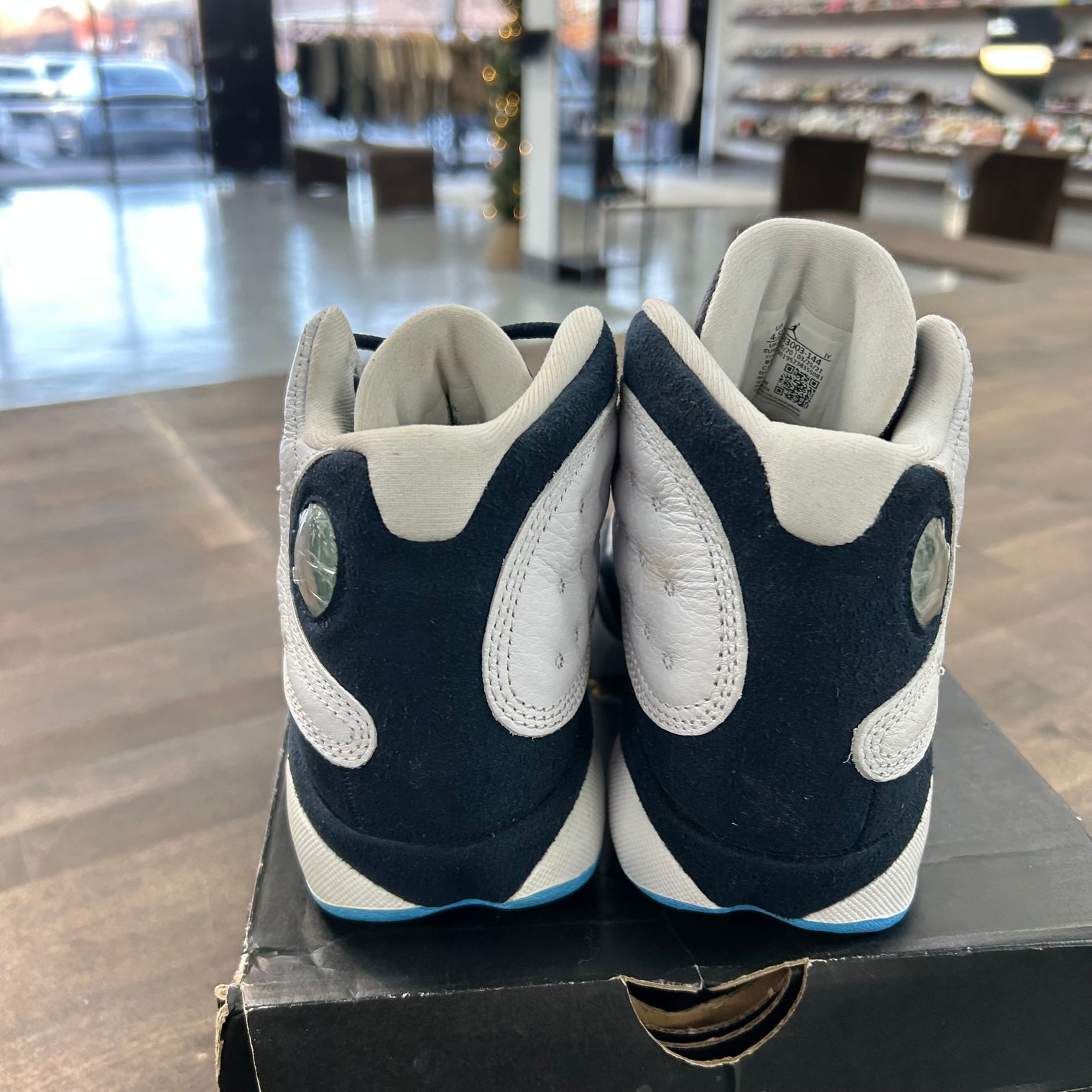 White Obsidian Powder Blue Jordan 13 Retro (Lightly Worn)