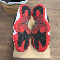 Bred Jordan 11 Low 2015 (USED, No Box)