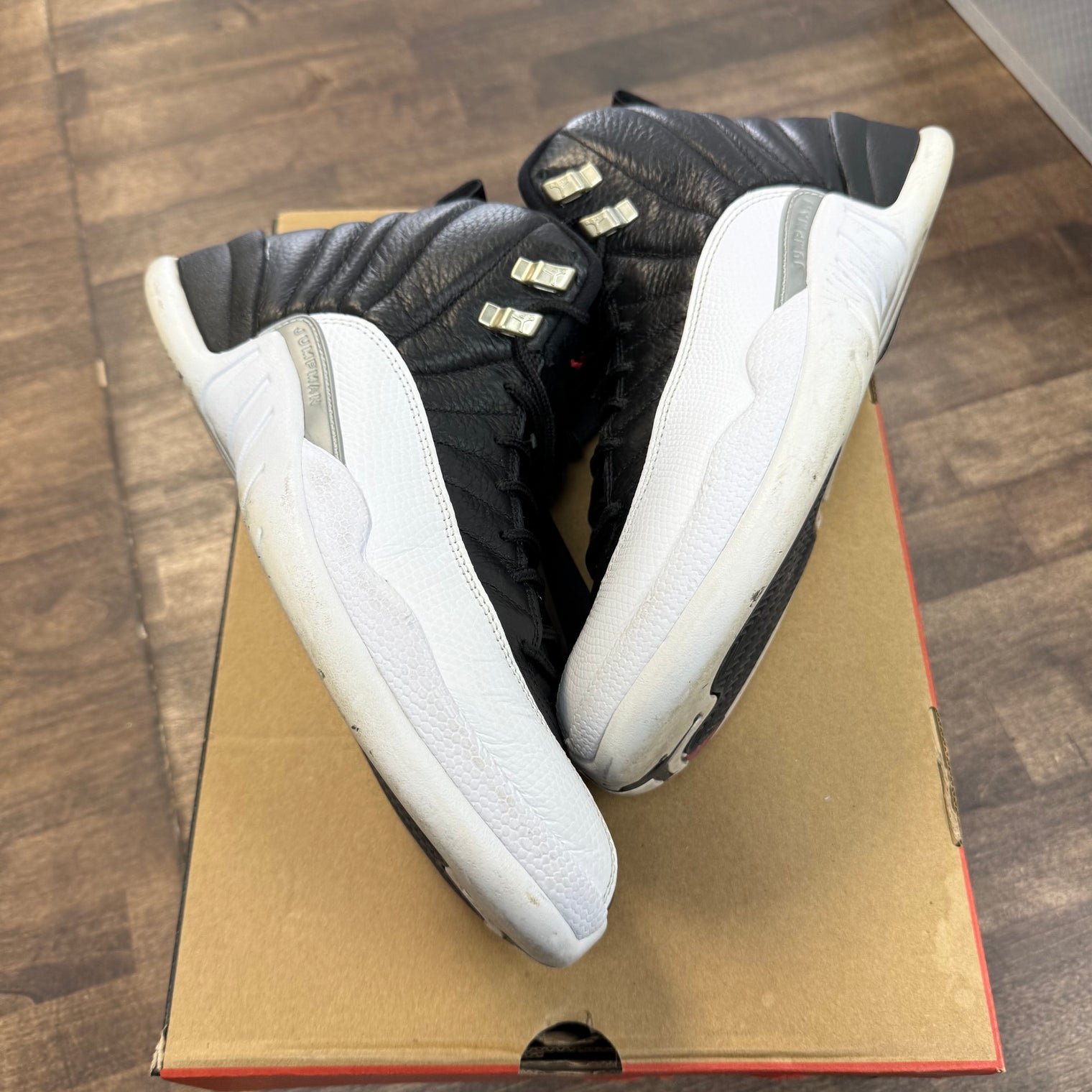 Playoff Jordan 12 (USED)