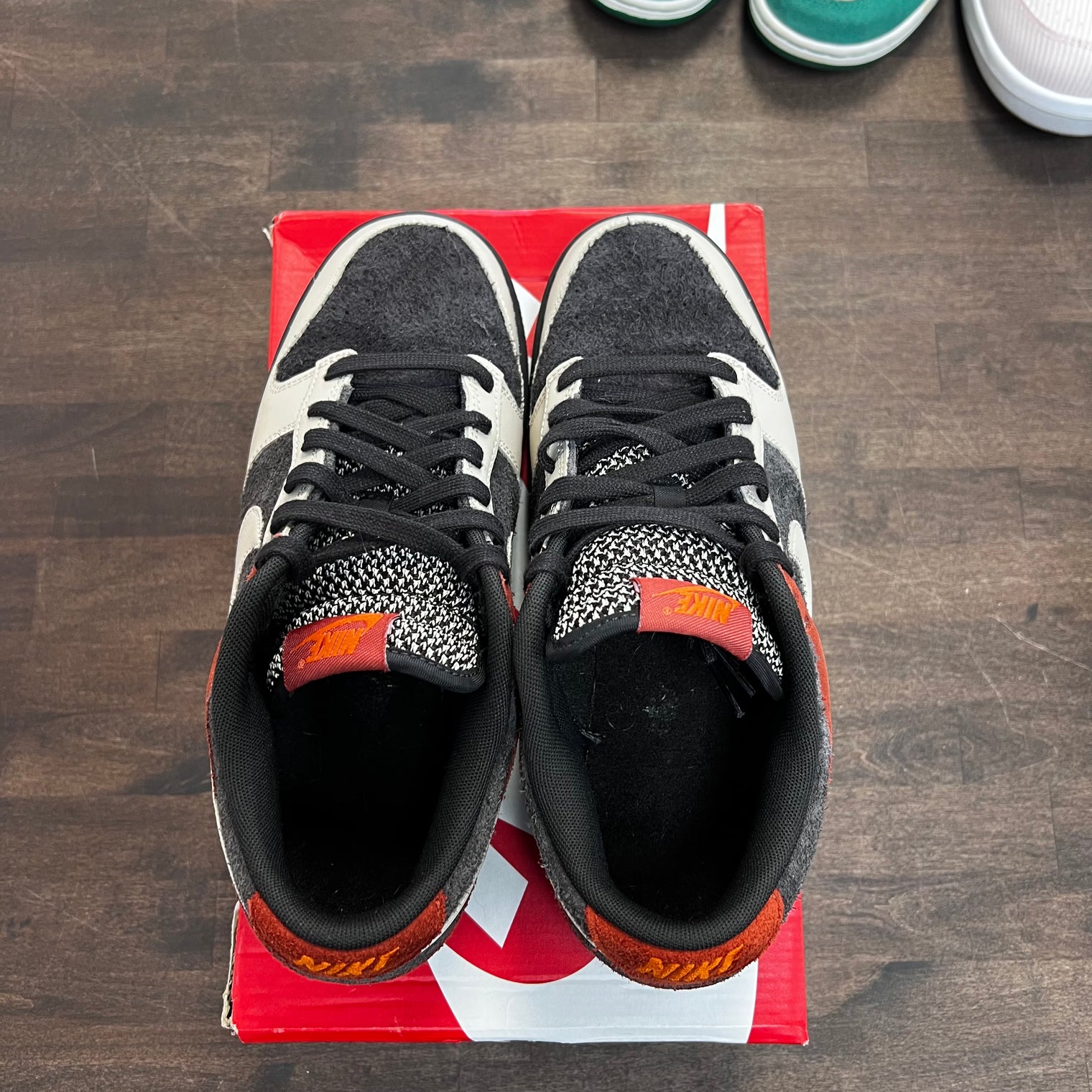 Red Panda Dunk Low (USED)