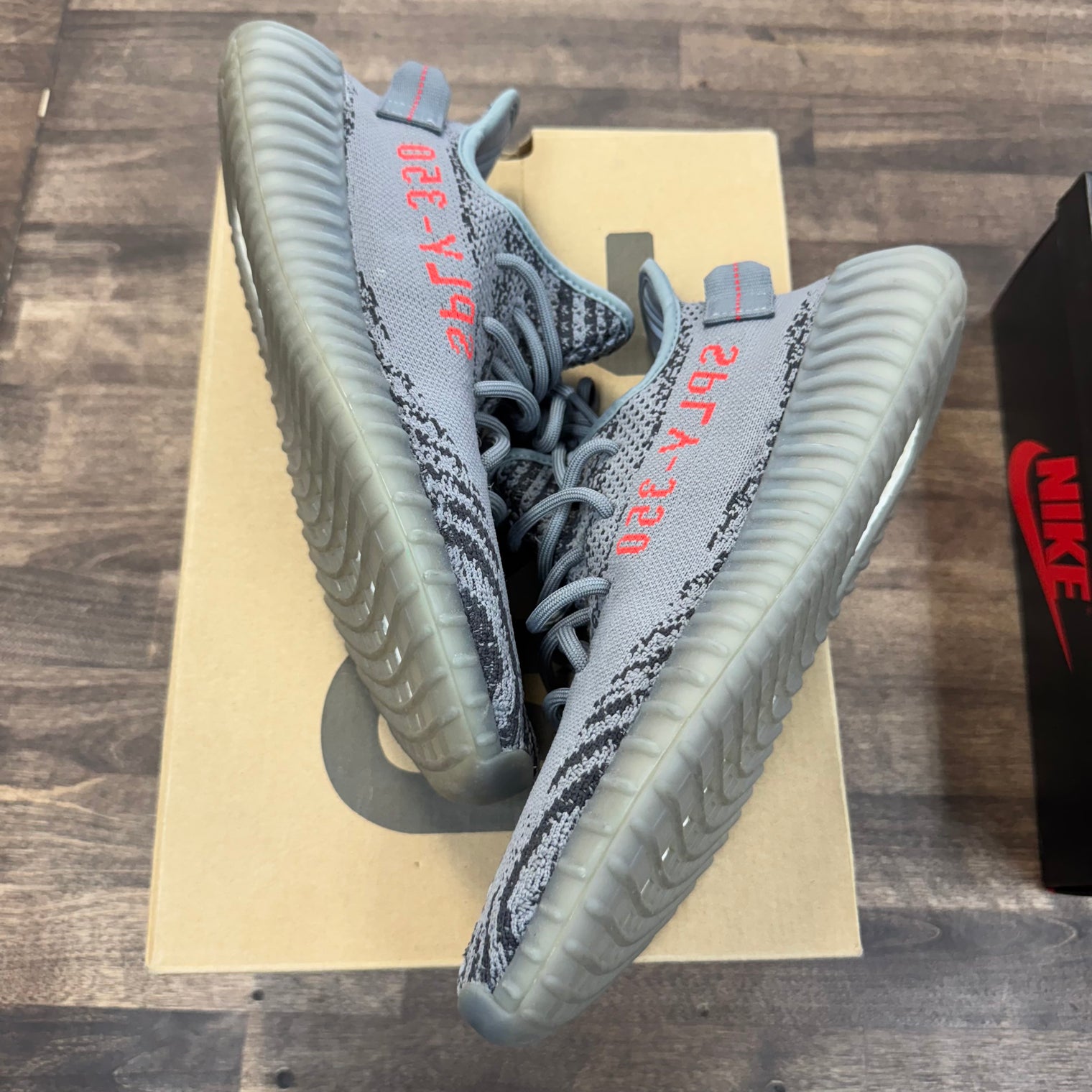 Beluga 2.0 Yeezy 350 (USED)
