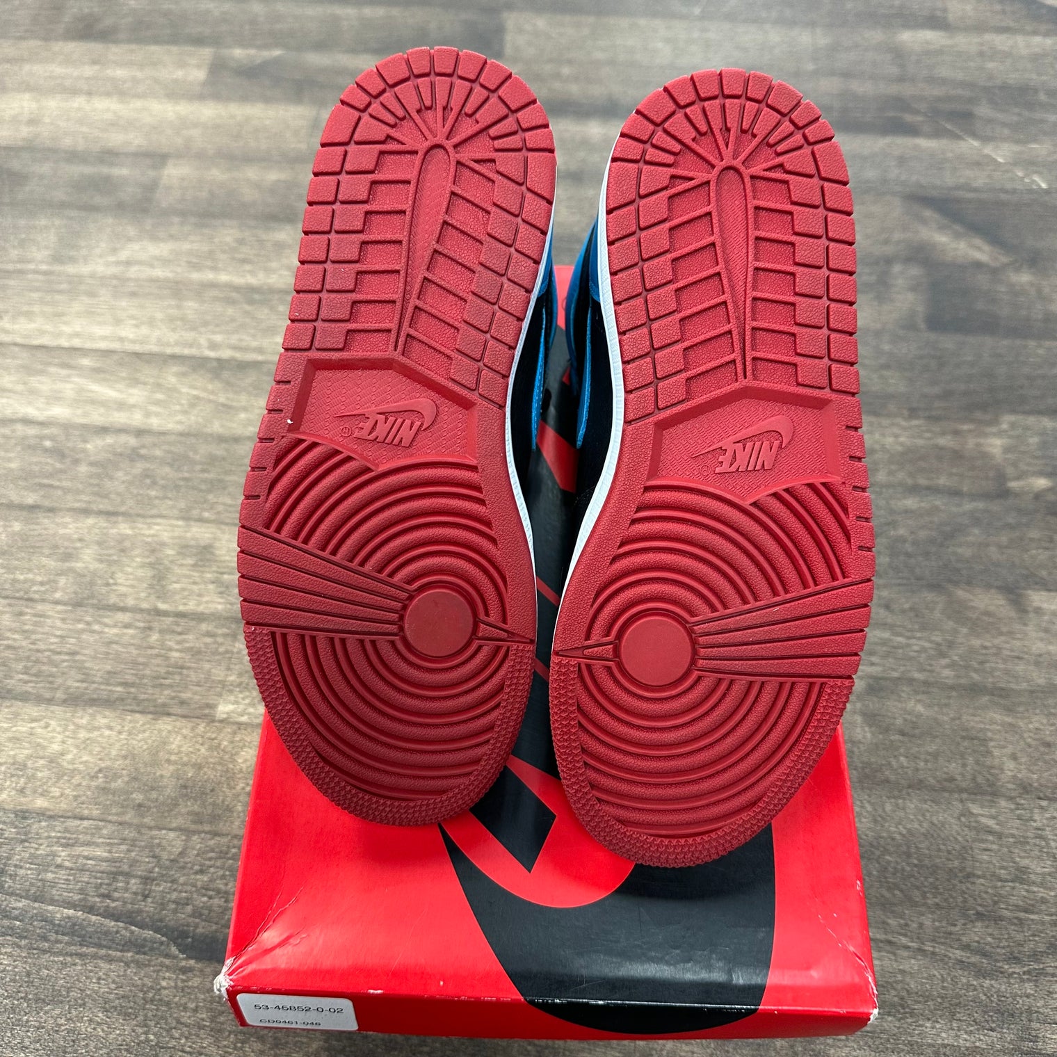 NC to Chi Jordan 1 High (W) (Lightly Worn)