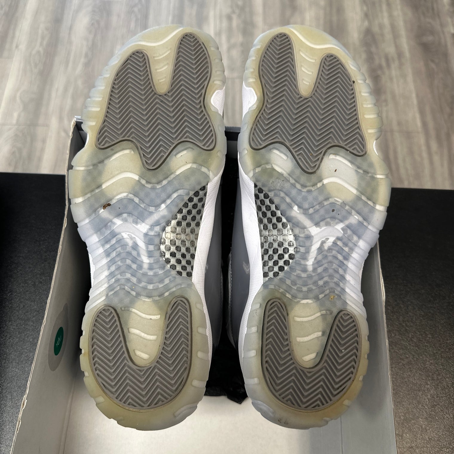 Cool Grey Jordan 11 (USED)