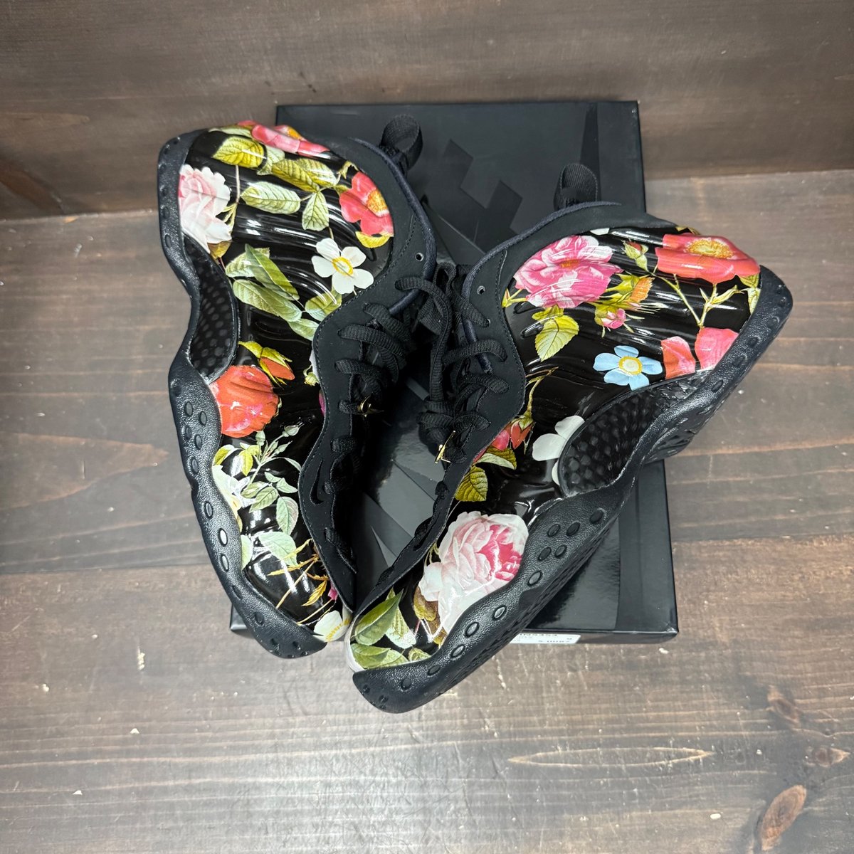 Nike Air Foamposite One Floral Size 9 (Pre-Owned) - tag