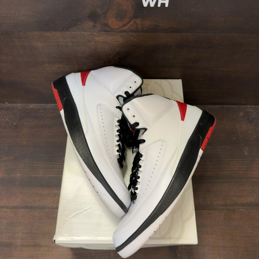Jordan 2 Retro OG Chicago (2022) - Image 2