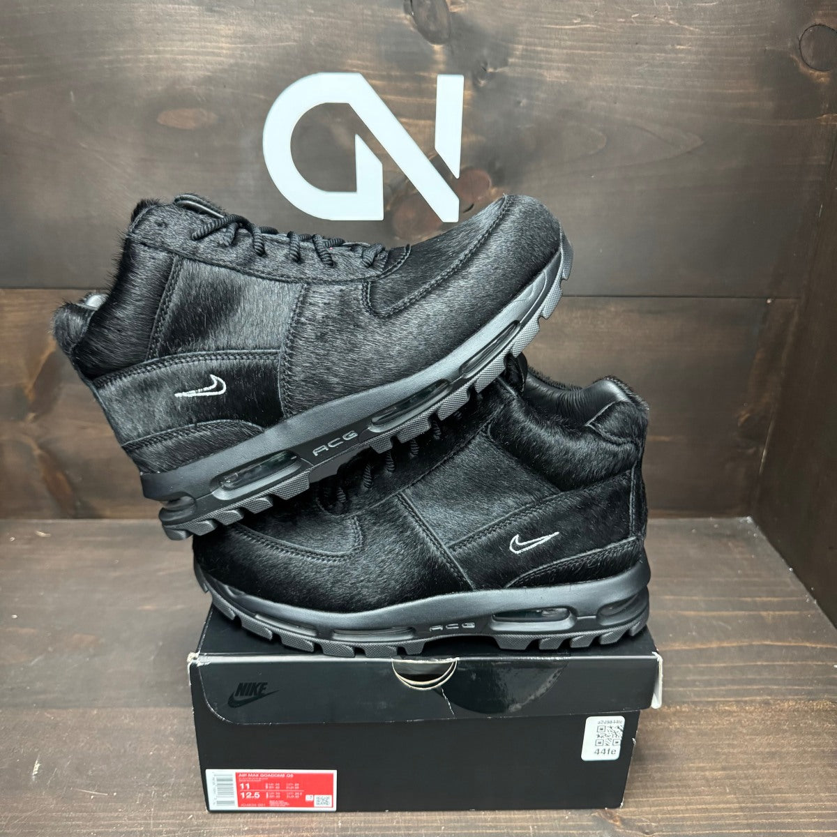 Nike Air Max Goadome Black Pony Hair Size 11 (Pre-Owned)
