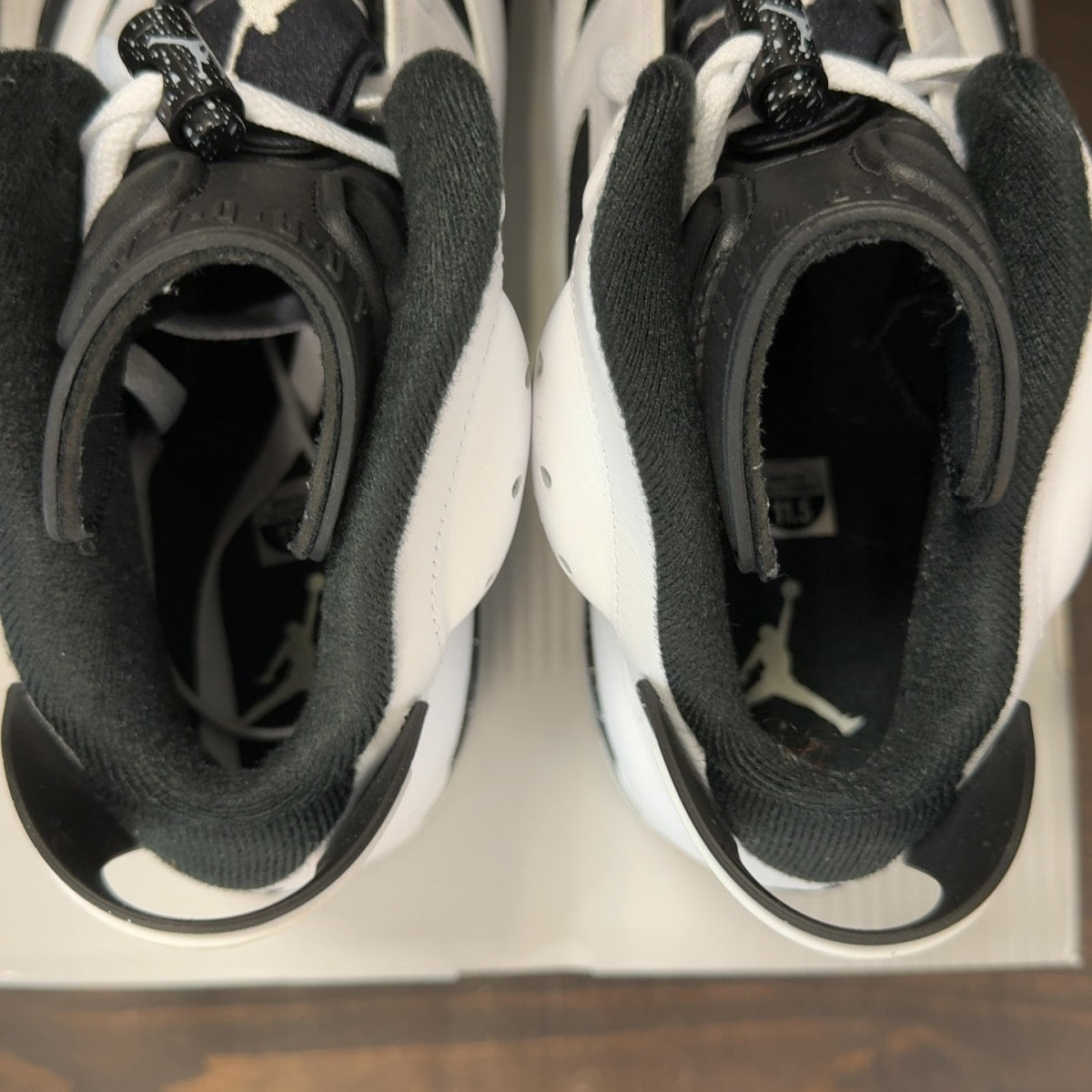 Jordan 6 Retro Oreo (2026) - Image 6