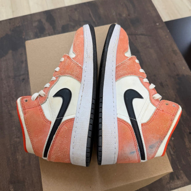 Jordan 1 Mid SE Orange Suede (GS) Size 5.5Y (Pre-Owned) - Image 2
