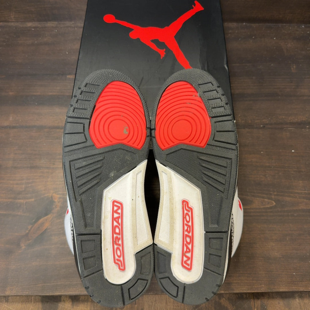 Jordan 3 Retro Infrared 23 Size 9 (Pre-Owned)