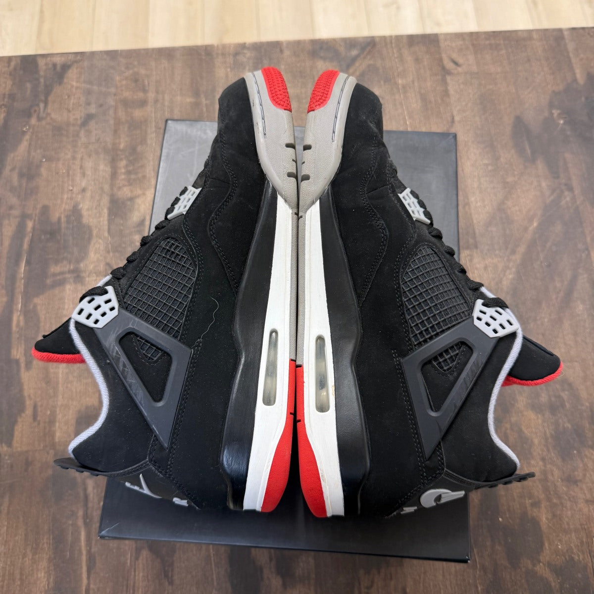 Jordan 4 Retro Bred (2019) - Image 4