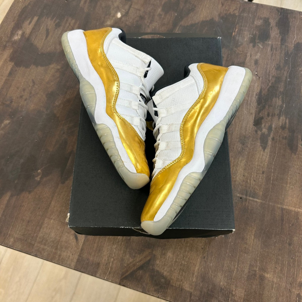 Jordan 11 Retro Low Closing Ceremony (GS) - Image 1