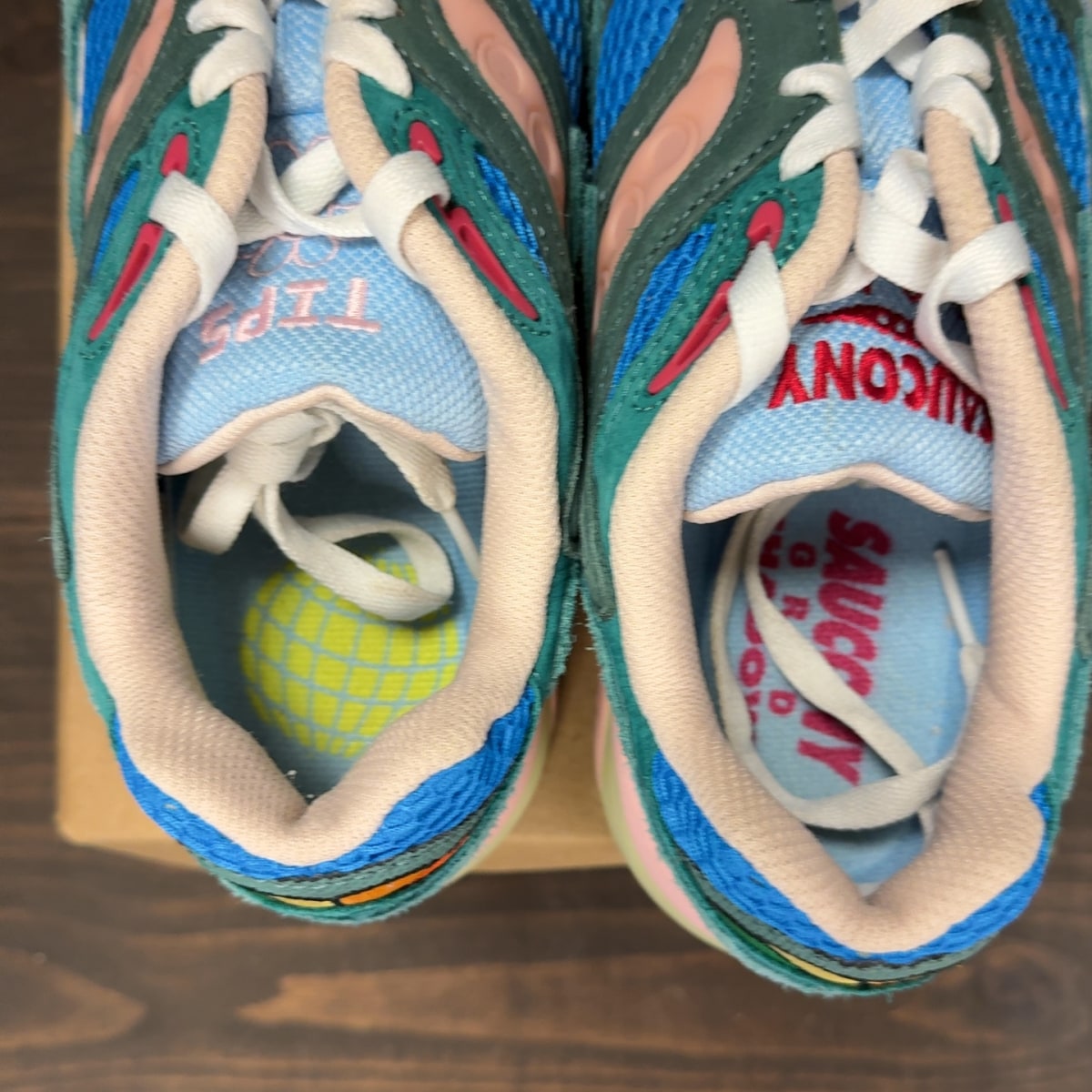 Saucony Grid Shadow 2 Jae Tips What's the Occasion? Wear To A Date Size 10 (Pre-Owned) - Image 6