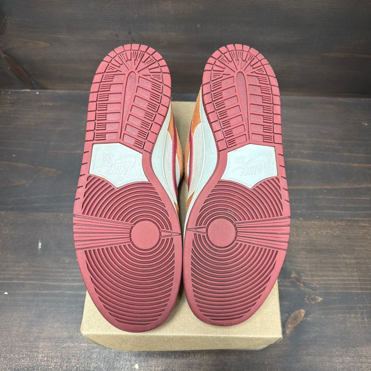 Nike SB Dunk Low Pro Dark Russet Cedar Size 12 (Pre-Owned) - Image 5