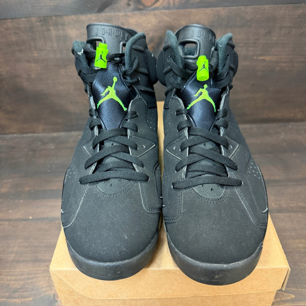 Jordan 6 Retro Electric Green Size 11.5 (Pre-Owned) - Image 3