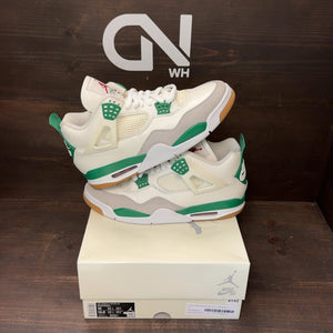 Jordan 4 Retro SB Pine Green Size 12 (Pre-Owned) - front