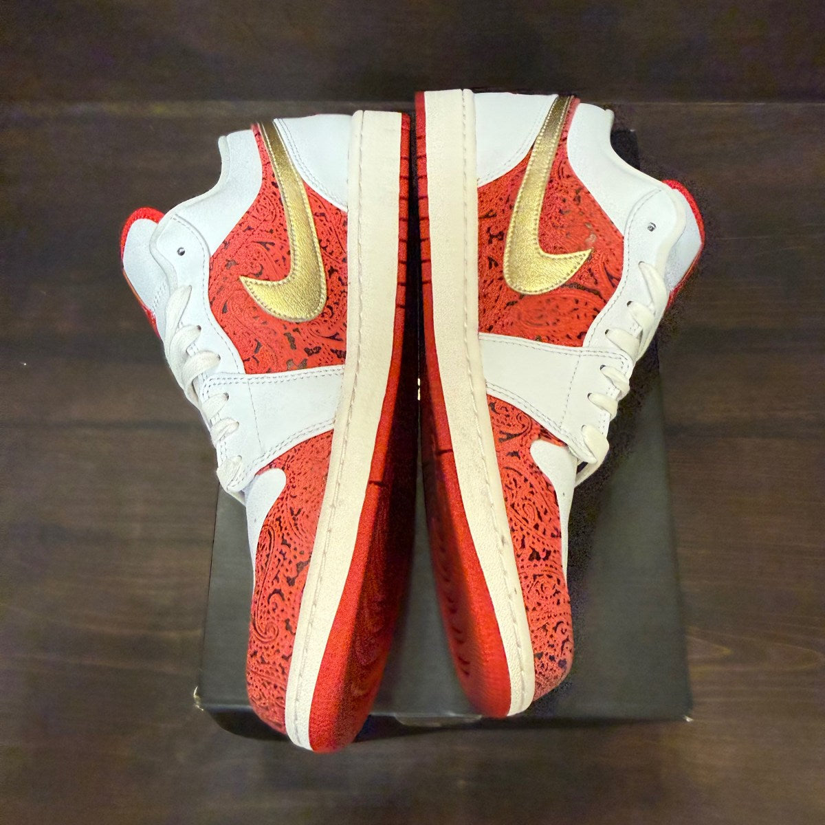 Jordan 1 Low Spades - Image 4