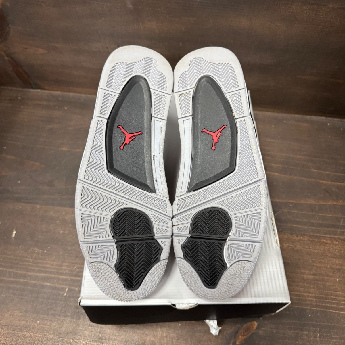 Jordan 4 Retro Toro Bravo (2026) - Image 6