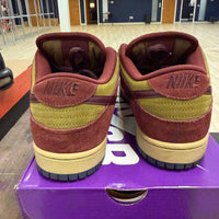 Nike SB Dunk Low Dark Team Red Olive Flak - Image 4