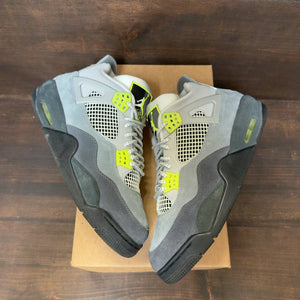 Jordan 4 Retro SE 95 Neon Size 10 (Pre-Owned) - Image 2
