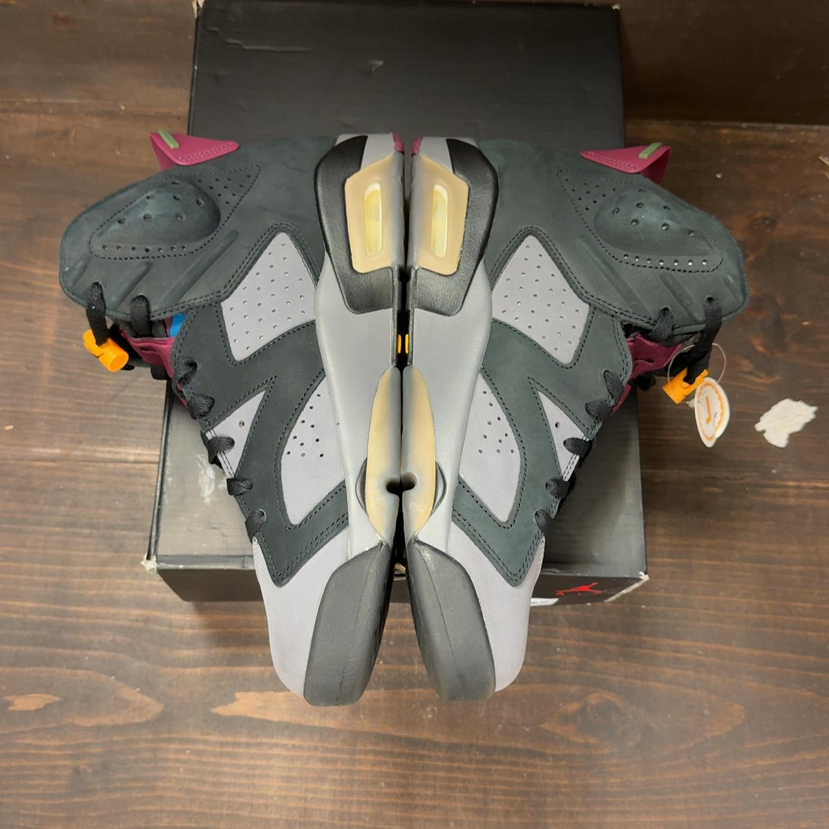 Jordan 6 Retro Bordeaux Size 11 (Pre-Owned) - aux