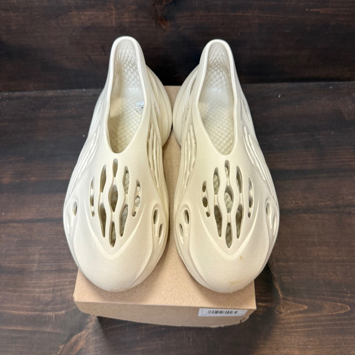 adidas Yeezy Foam RNNR Sand - Image 3