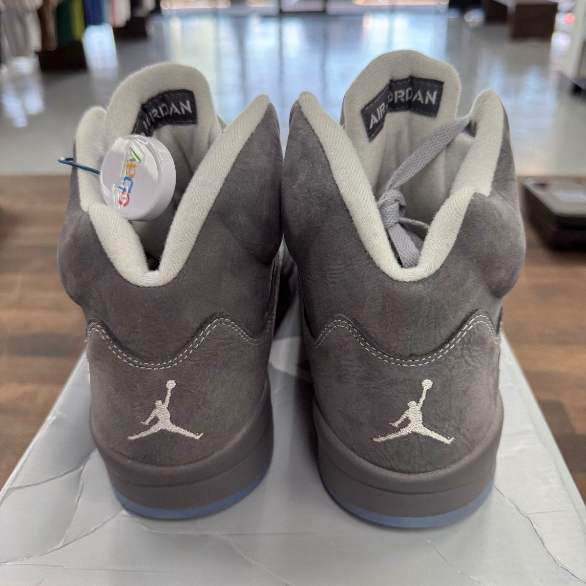 Jordan 5 Retro Wolf Grey (2026) - Image 4