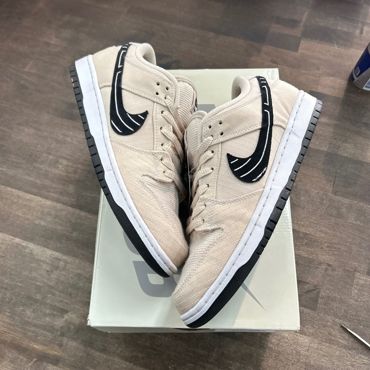 Nike SB Dunk Low Albino & Preto - Image 1