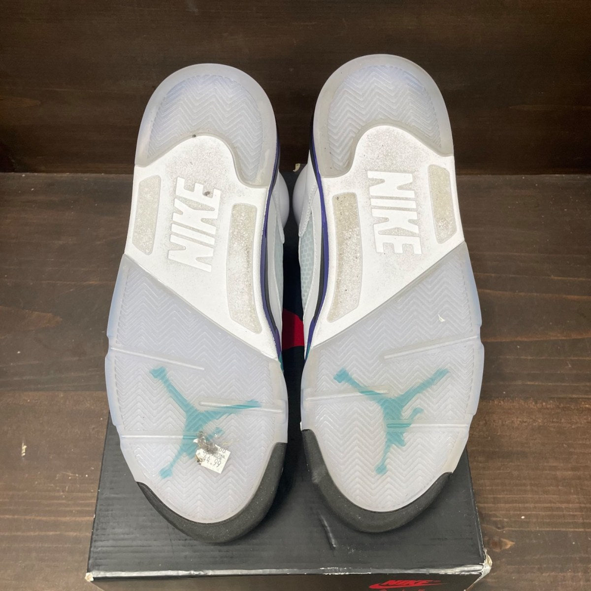 Jordan 5 Retro Grape (2025) Size 11.5 (Pre-Owned) - tag