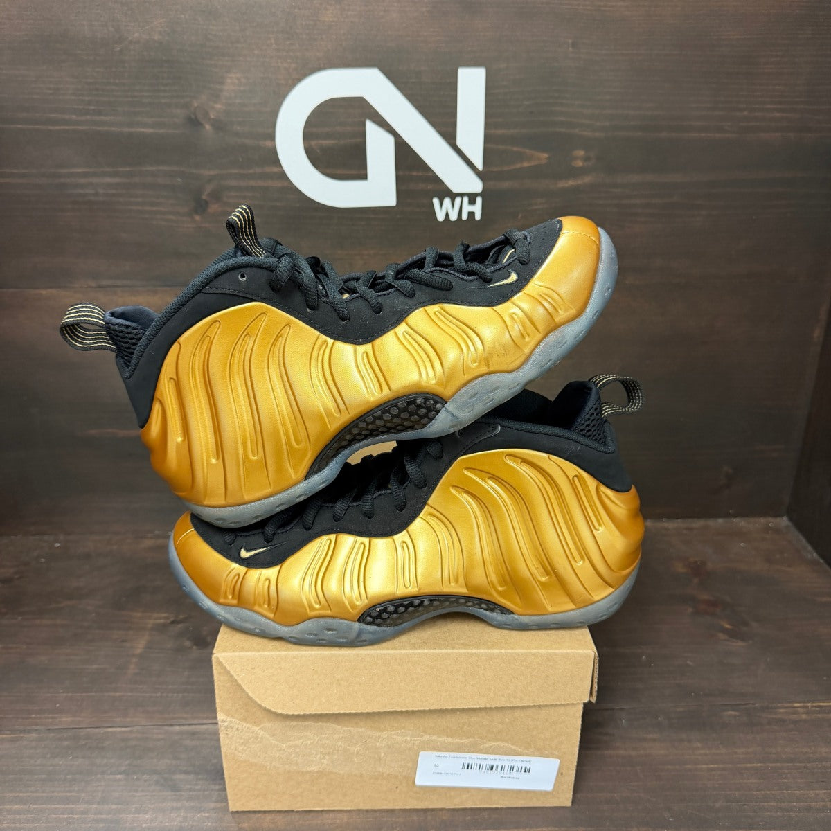 Nike Air Foamposite One Metallic Gold Size 10 (Pre-Owned) - Image 1