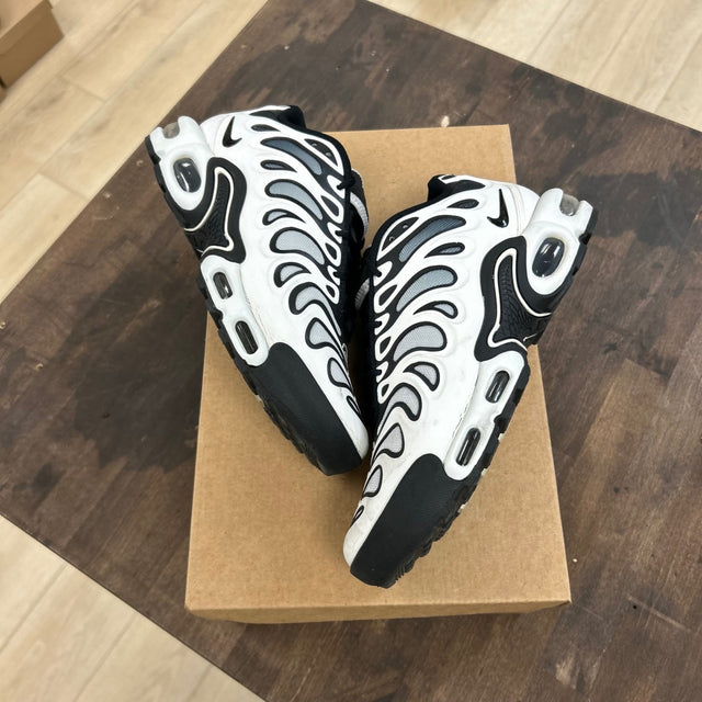 Nike Air Max Plus Drift White Black Metallic Silver Size 6 (Pre-Owned) - Image 1