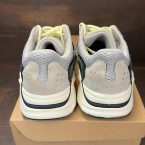 adidas Yeezy Boost 700 Wave Runner Size 8 (Pre-Owned) - Image 4