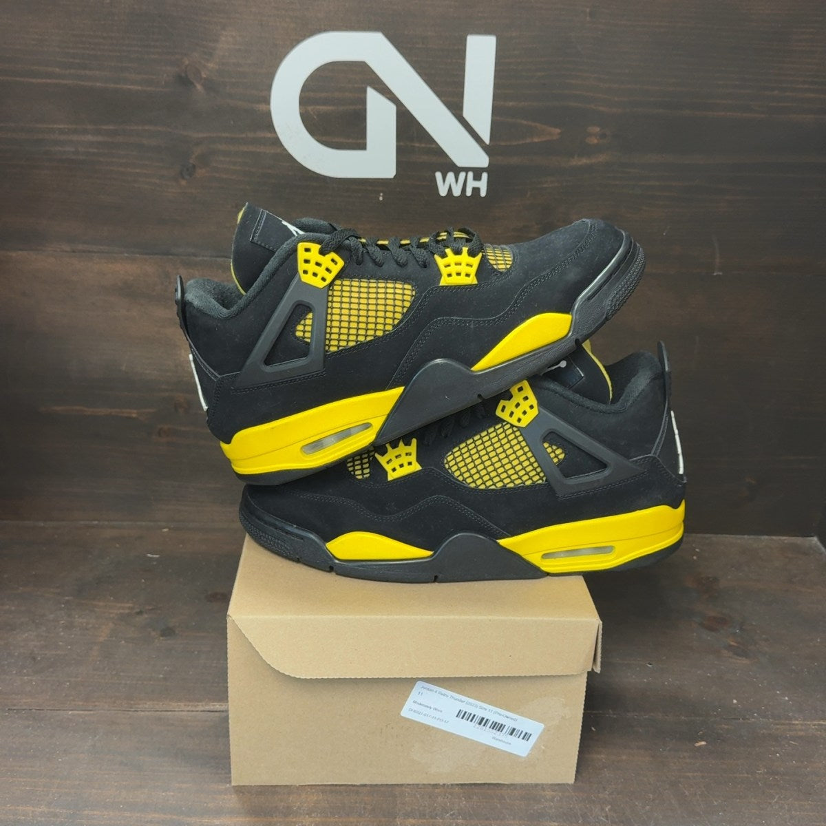 Jordan 4 Retro Thunder (2023) Size 11 (Pre-Owned) - Image 1
