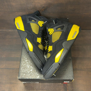 Jordan 4 Retro Thunder (2023) - Image 2