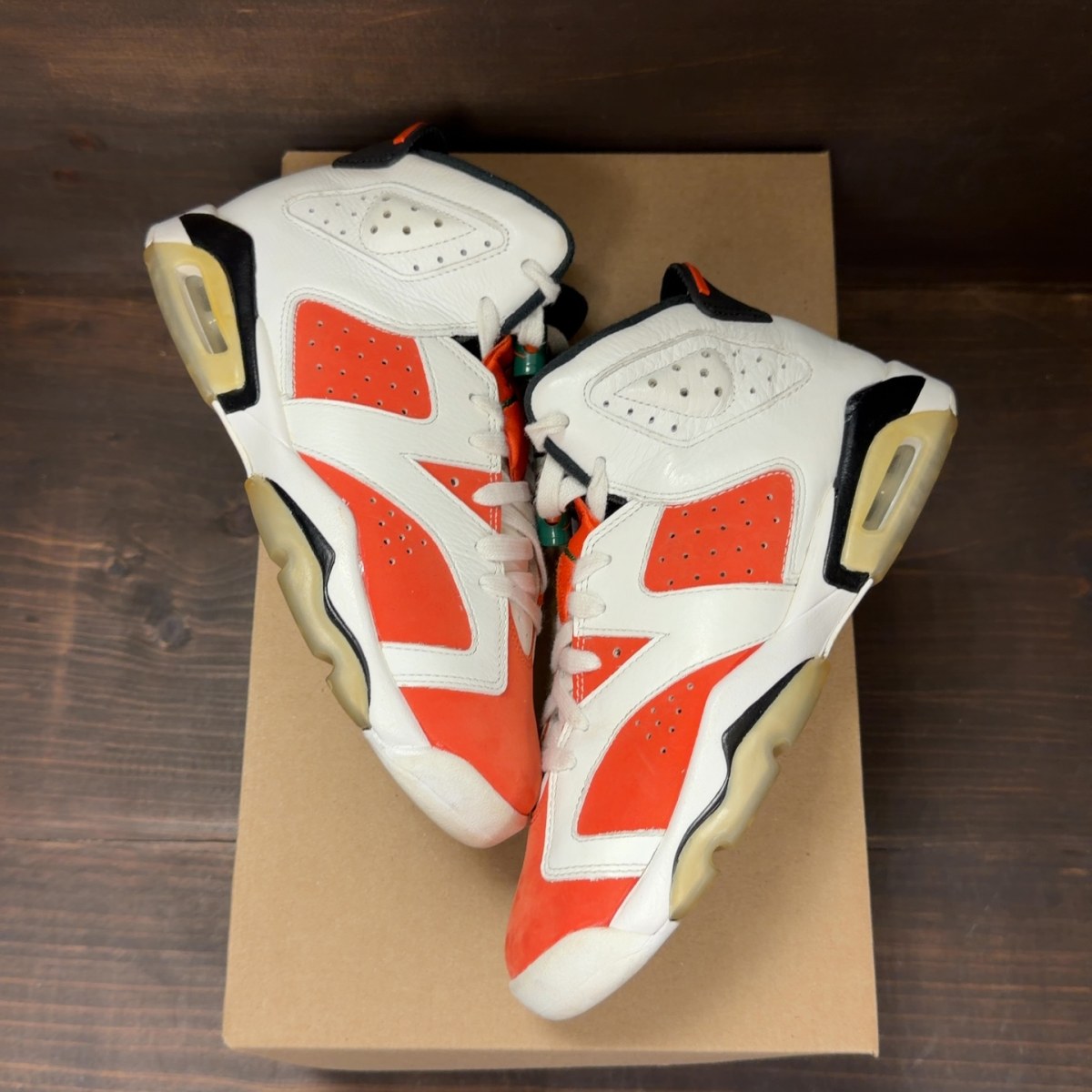 Jordan 6 Retro Gatorade Like Mike White (GS) Size 5Y (Pre-Owned) - Image 2