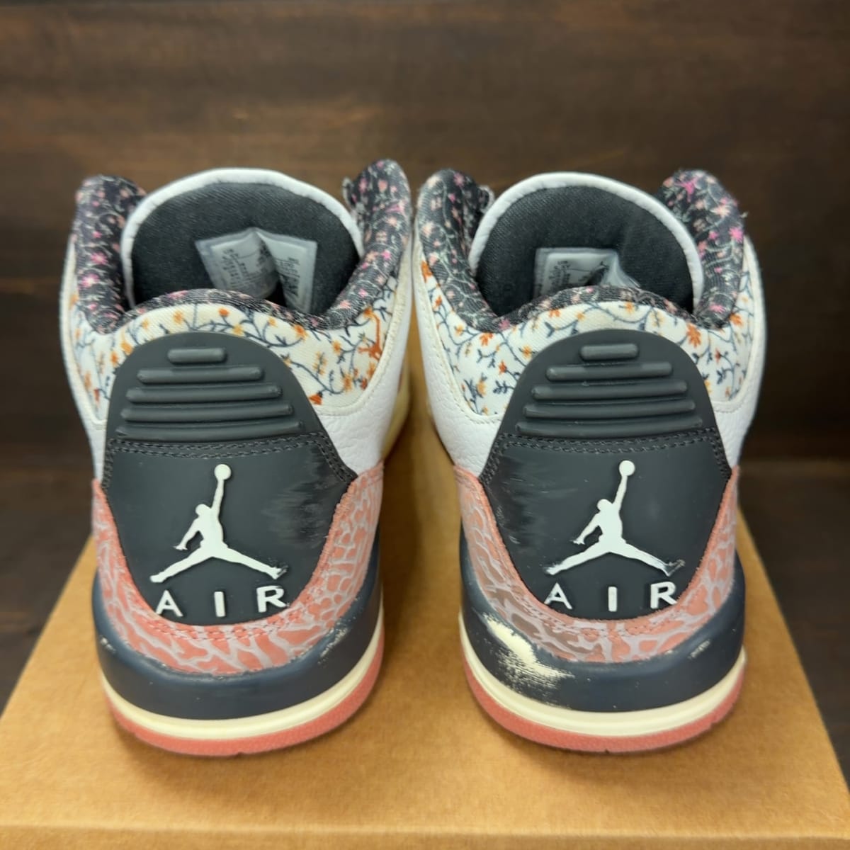 Jordan 3 Retro Vintage Floral (GS) Size 5.5Y (Pre-Owned) - aux
