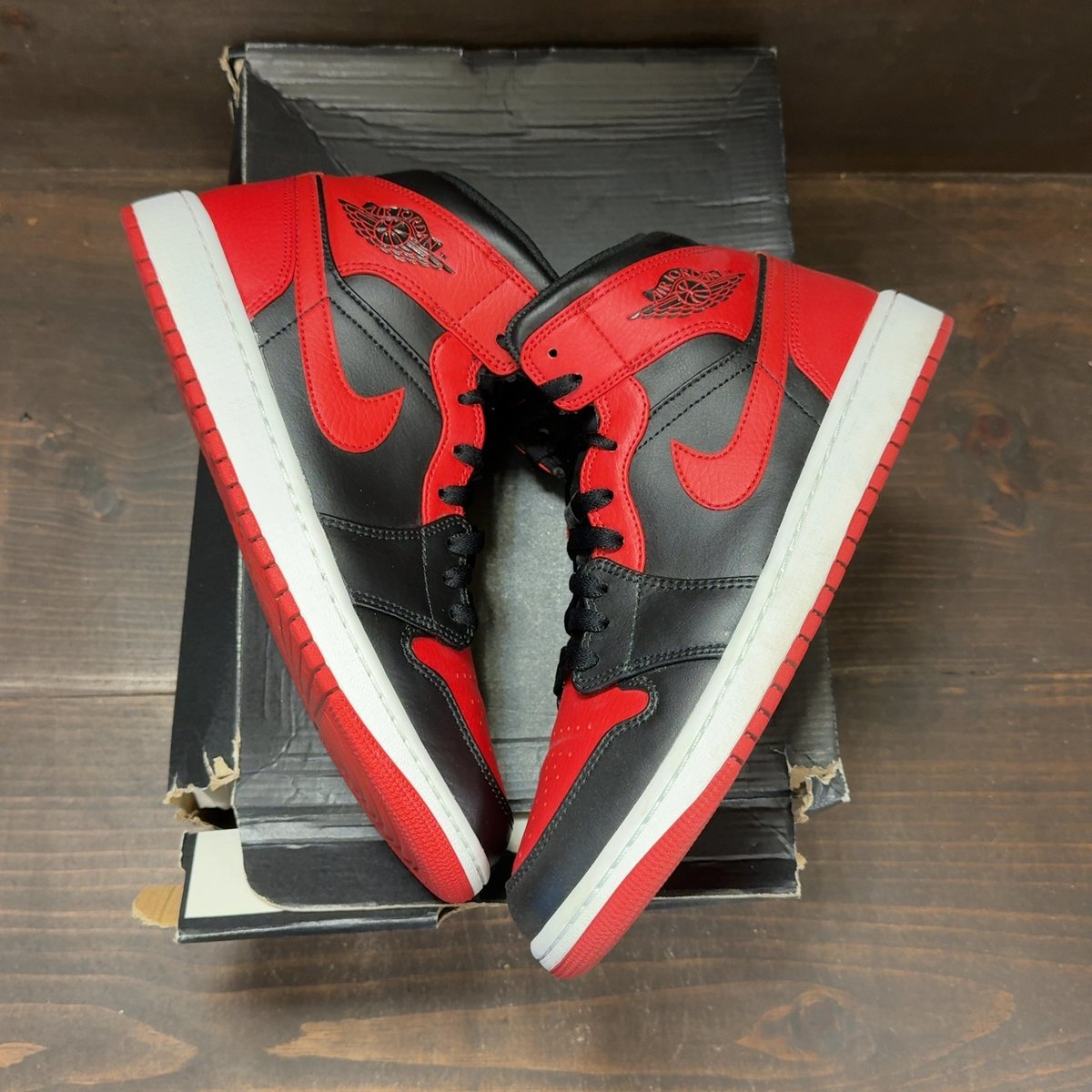 Jordan 1 Mid Banned (2020) Size 9.5 (Pre-Owned) - back