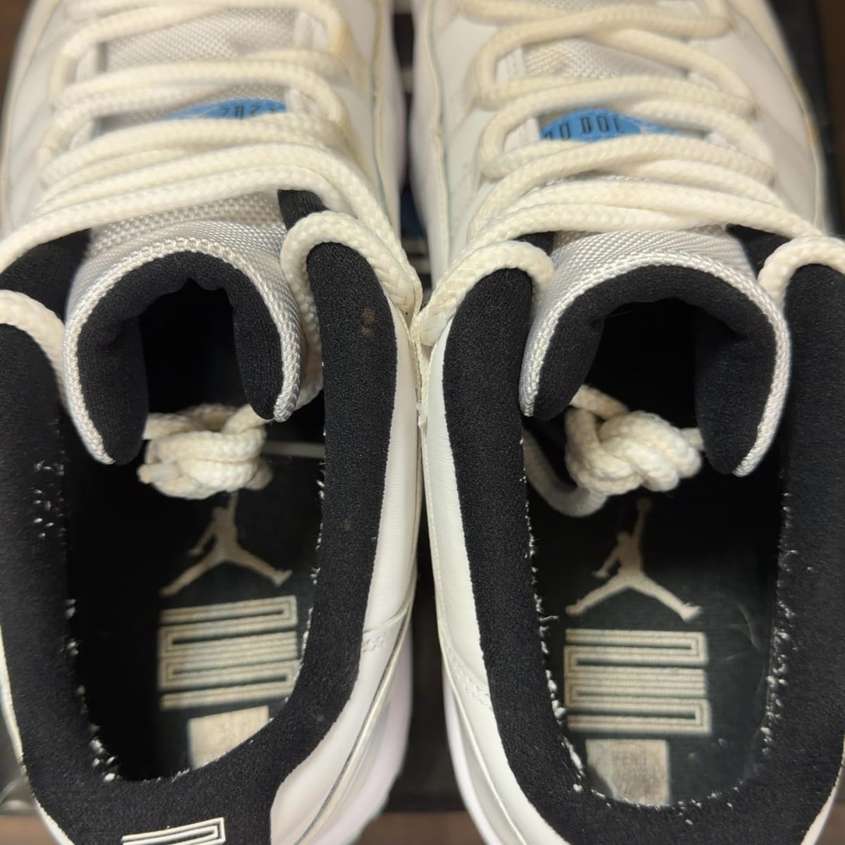 Jordan 11 Retro Low Legend Blue Size 10.5 (Pre-Owned) - aux