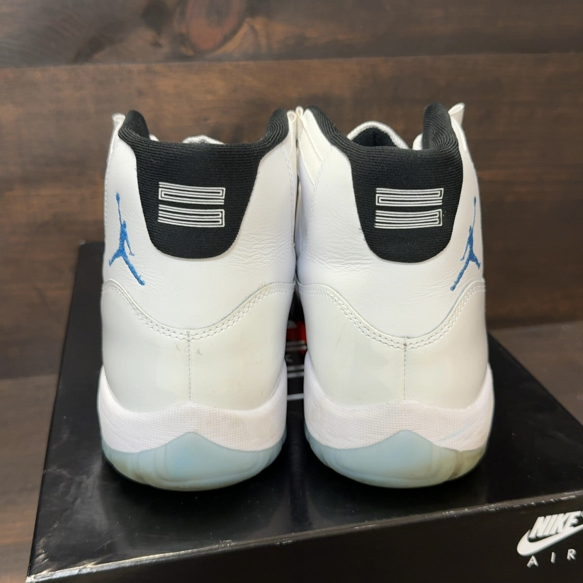 Jordan 11 Retro Legend Blue (2024) - Image 5