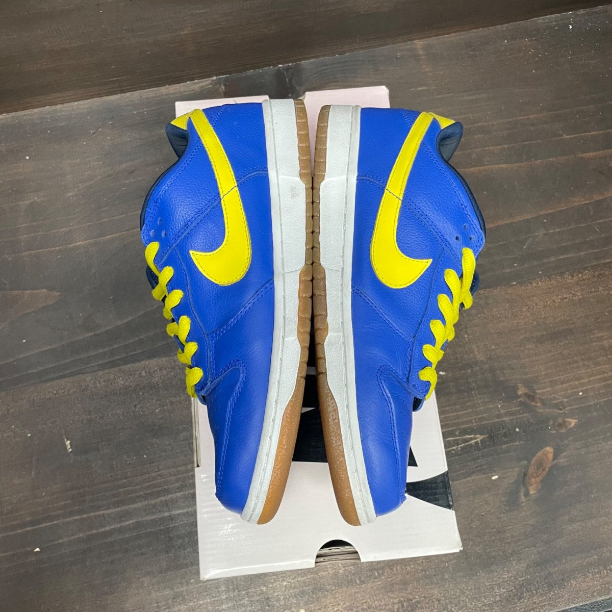 Nike SB Dunk Low Boca Juniors - Image 5